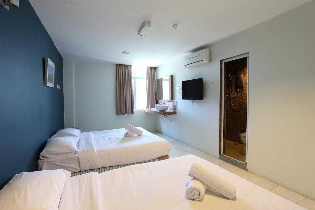 New Town Hotel Klang Room photo