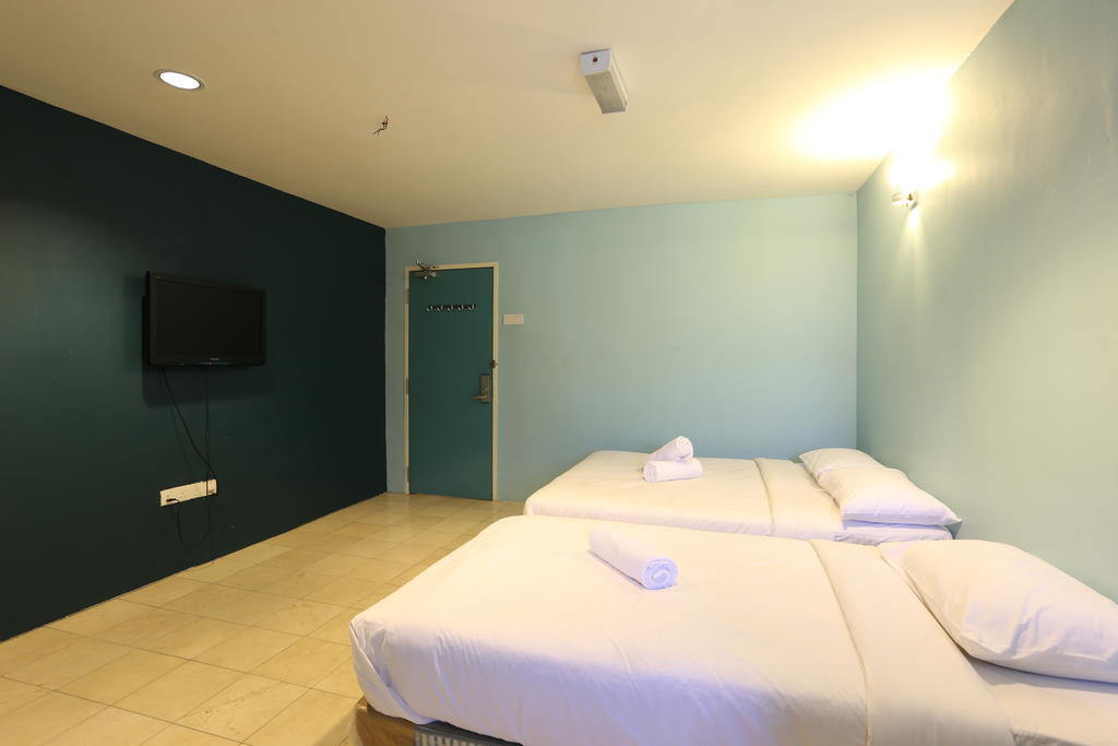 New Town Hotel Klang Room photo